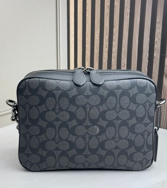 Чоловіча сумка через плече Coach Charter 24 чорна зі знімним ланцюжком