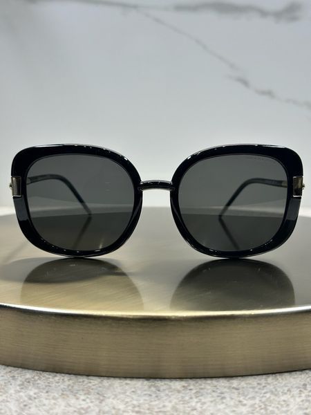 Сонцезахисні окуляри Prada PR 04WS 1AB0A7 Black/Grey Gradient Force19 фото