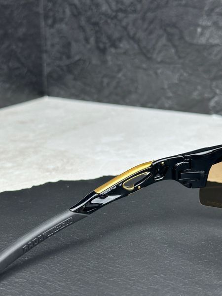 Сонцезахисні окуляри Oakley RadarLock Path чорні золоті Prizm спортивні чоловічі