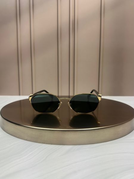 Сонцезахисні окуляри Gucci GG1593S золоті геометричні зелена лінза унісекс