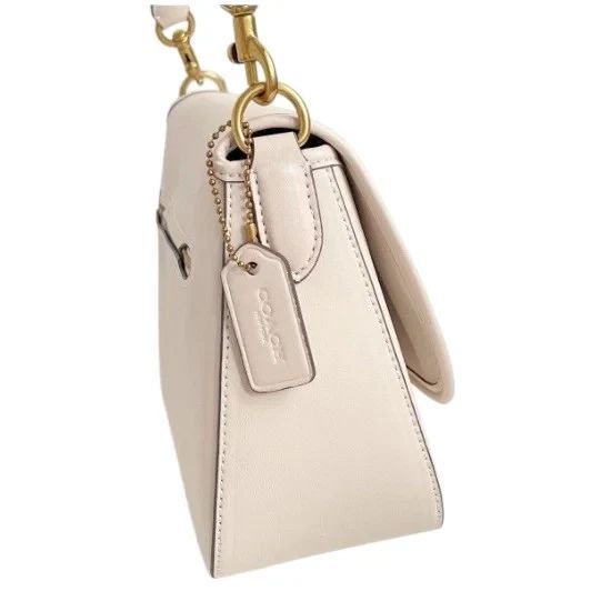 Жіноча сумка шкіряна Coach Soft Tabby Shoulder Bag молочна COA10398 фото