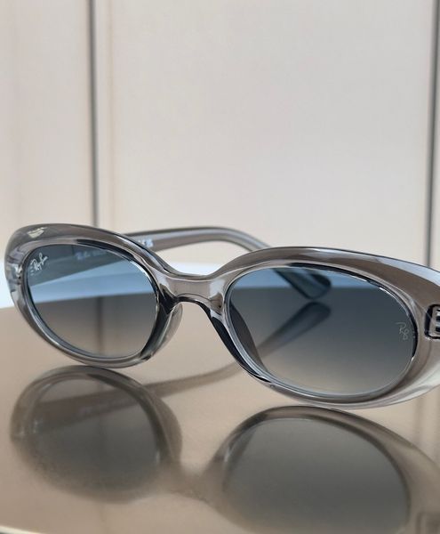 Сонцезахисні окуляри Ray-Ban RB4441D прозорі сірі овальні градієнт унісекс