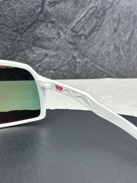 Сонцезахисні окуляри Oakley Sutro білі Prizm спортивні чоловічі