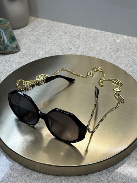 Сонцезахисні окуляри Versace MOD 4395 чорні з золотом Greca oversize жіночі