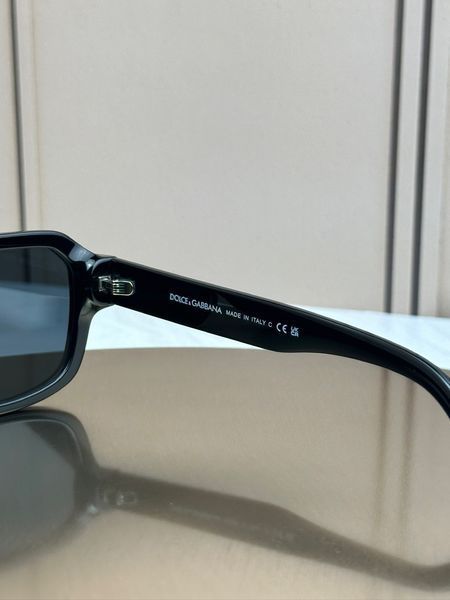 Сонцезахисні окуляри Dolce & Gabbana DG4507 чорні прямокутні темна лінза унісекс