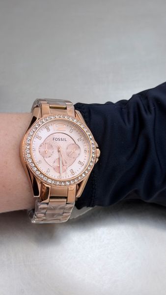 Женские часы Fossil Riley ES2811 с кристаллами Swarovski и хронографом (Розовое золото)