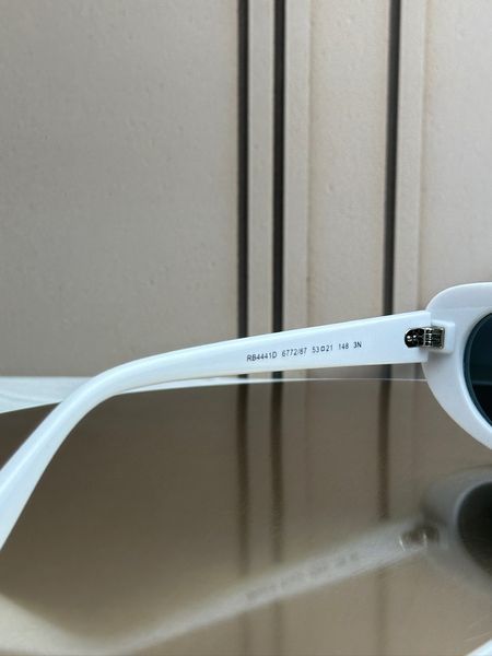 Сонцезахисні окуляри Ray-Ban RB4441D білі, синя лінза, овальні, жіночі, унісекс