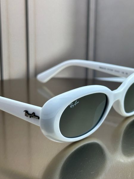 Сонцезахисні окуляри Ray-Ban RB4441D білі, синя лінза, овальні, жіночі, унісекс
