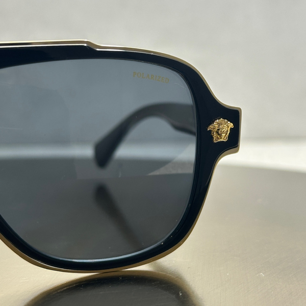 Сонцезахисні окуляри Versace Medusa Retro Charm VE2199 1002/81 Black