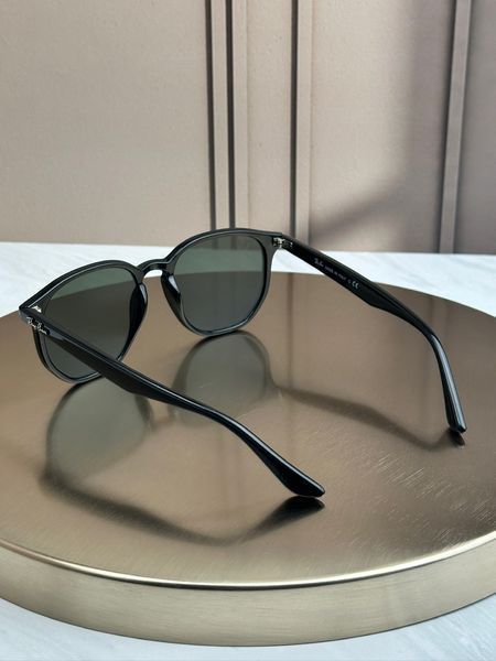 Сонцезахисні окуляри Ray-Ban RB4306 чорні G15 круглі геометричні унісекс
