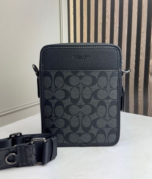 Чоловіча сумка планшет Coach Sullivan Crossbody Signature Canvas Чорна Месенджер