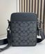 Чоловіча сумка планшет Coach Sullivan Crossbody Signature Canvas Чорна Месенджер &mdash; фото 1