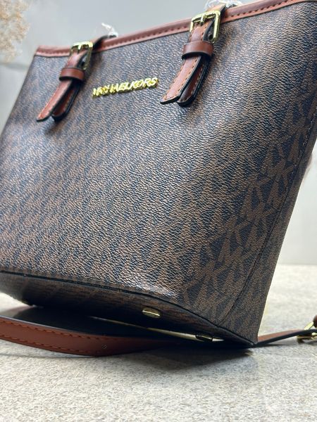 Жіноча сумка Michael Kors Jet Set Travel Extra-Small Logo Top-Zip Tote Bag Brown