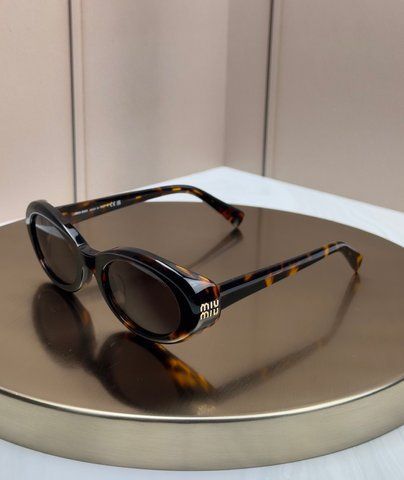 Солнцезащитные очки Miu Miu SMU B09 черепаховые овальные ацетатные с золотым логотипом, коричневая линза, женские