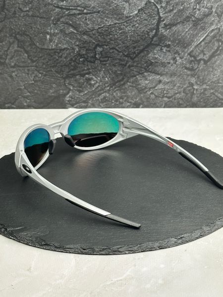 Сонцезахисні окуляри Oakley Eye Jacket Redux OO9438 срібні дзеркальні чоловічі