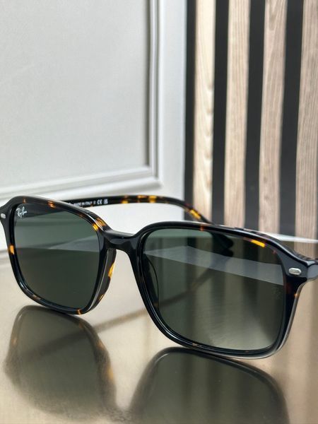 Солнцезащитные очки Ray-Ban Raimond RB2231 гваяная, зеленая линза G15, прямоугольные, унисекс