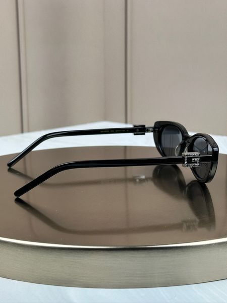Солнцезащитные очки Gucci GG1680 черные кошачий глаз с кристаллами, логотип GG, женские
