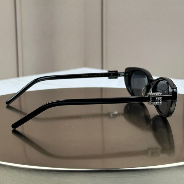 Сонцезахисні окуляри Gucci GG1680S Black/Grey