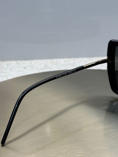 Сонцезахисні окуляри Prada PR 09WS 1AB5S0 чорні сіра лінза жіночі