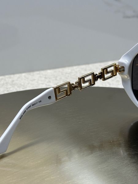 Сонцезахисні окуляри Versace MOD 4395 314/87 білі із золотом сіра лінза жіночі
